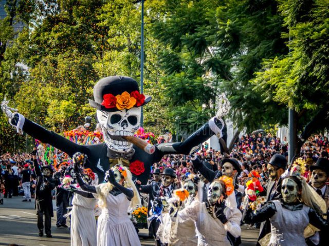 Día de Muertos: menari dengan orang mati di Meksiko